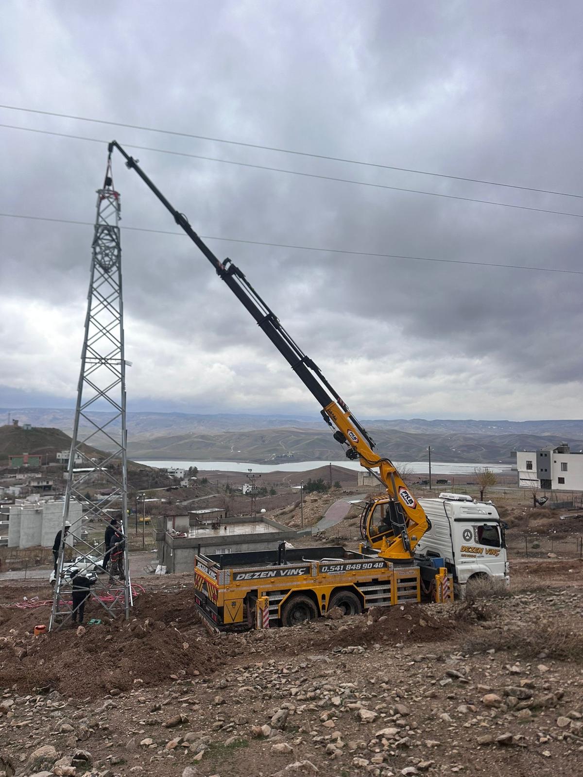 Elektrik direği dikimi ve montajı